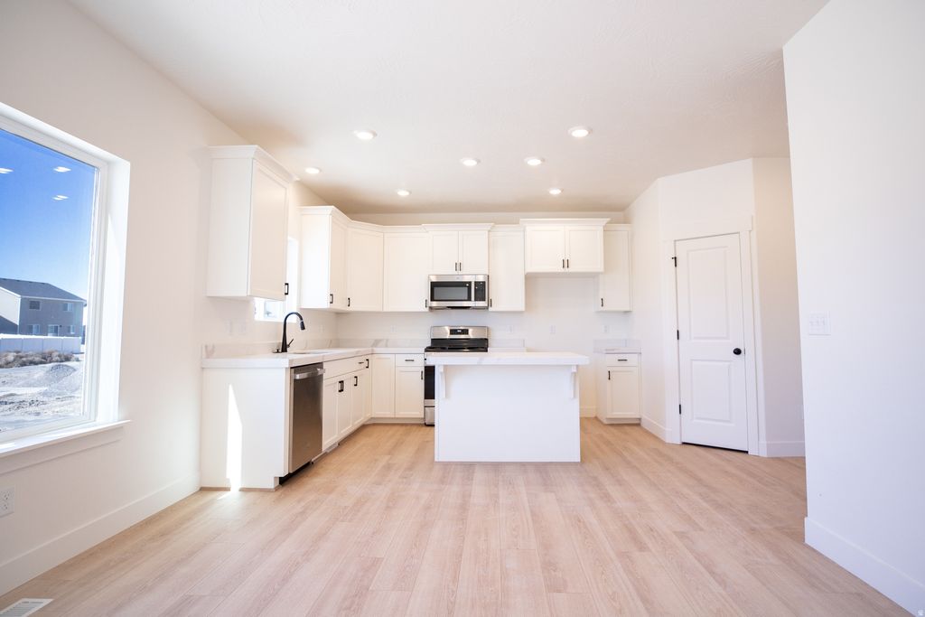 Photo of 3405 N GRAY WOLF LANE LOT Ln #4014, Eagle Mountain, UT 84005 (MLS # 2132199)