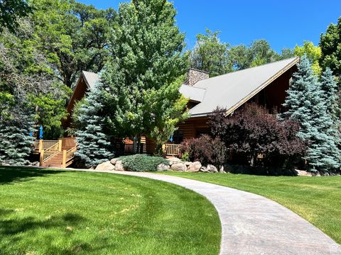 Homes For Sale - 303 Rachel Ln<br/> New Harmony, UT 84757