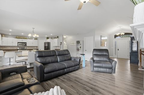 Tiny photo for 7902 S 2450 E, South Weber, UT 84405 (MLS # 2151414)