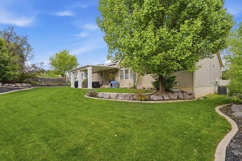 Tiny photo for 7902 S 2450 E, South Weber, UT 84405 (MLS # 2151414)