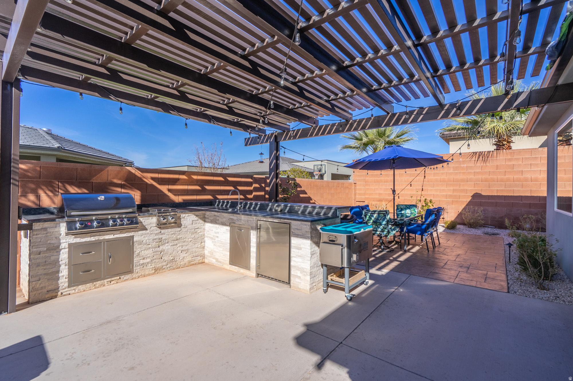 ALTURA - Residential