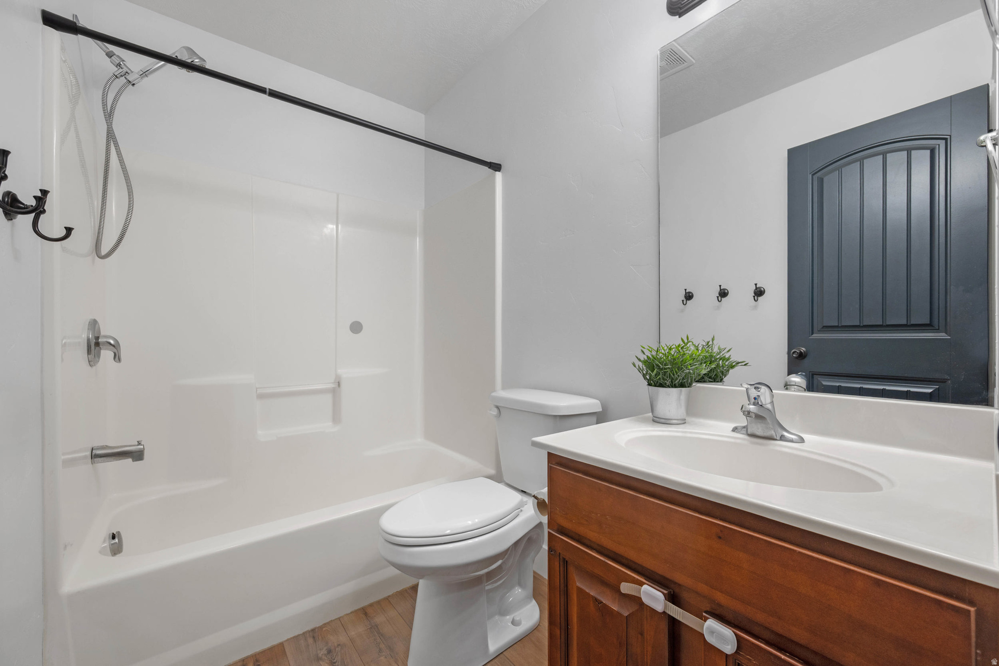 WINEGAR ESTATES - Residential