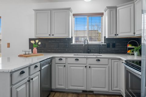 Tiny photo for 1277 S 1050 W, Payson, UT 84651 (MLS # 2148288)