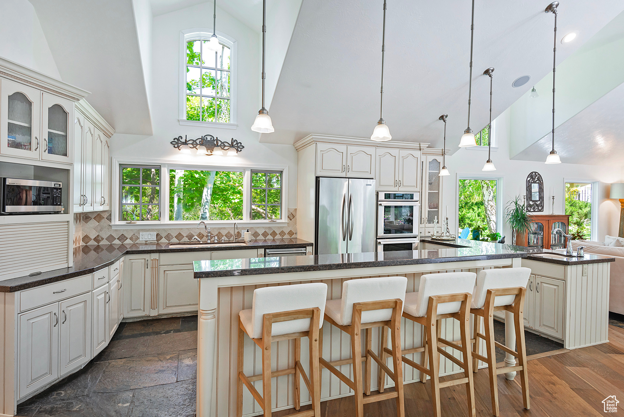 3257 E Deer Hollow Dr, Sandy, Utah image 14