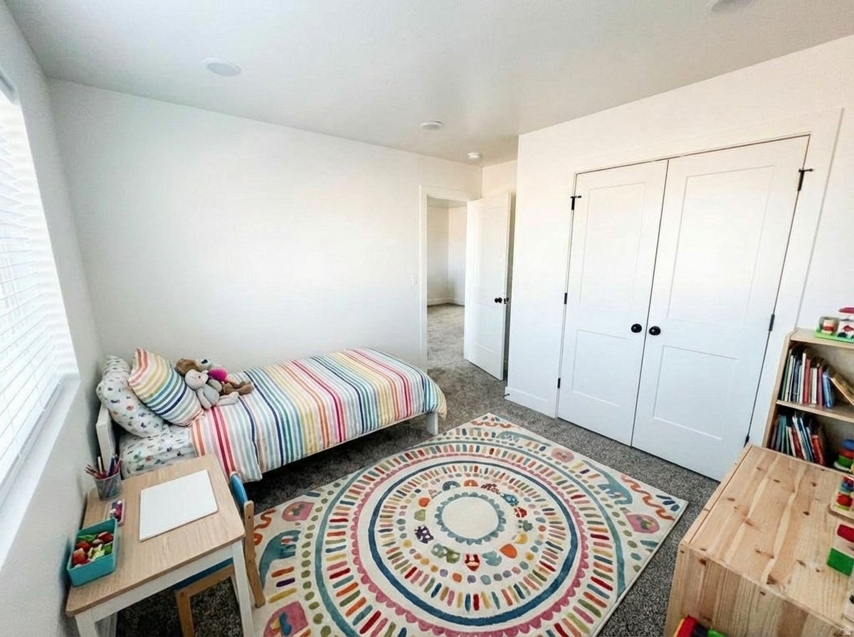 MEADOW'S EDGE - Residential