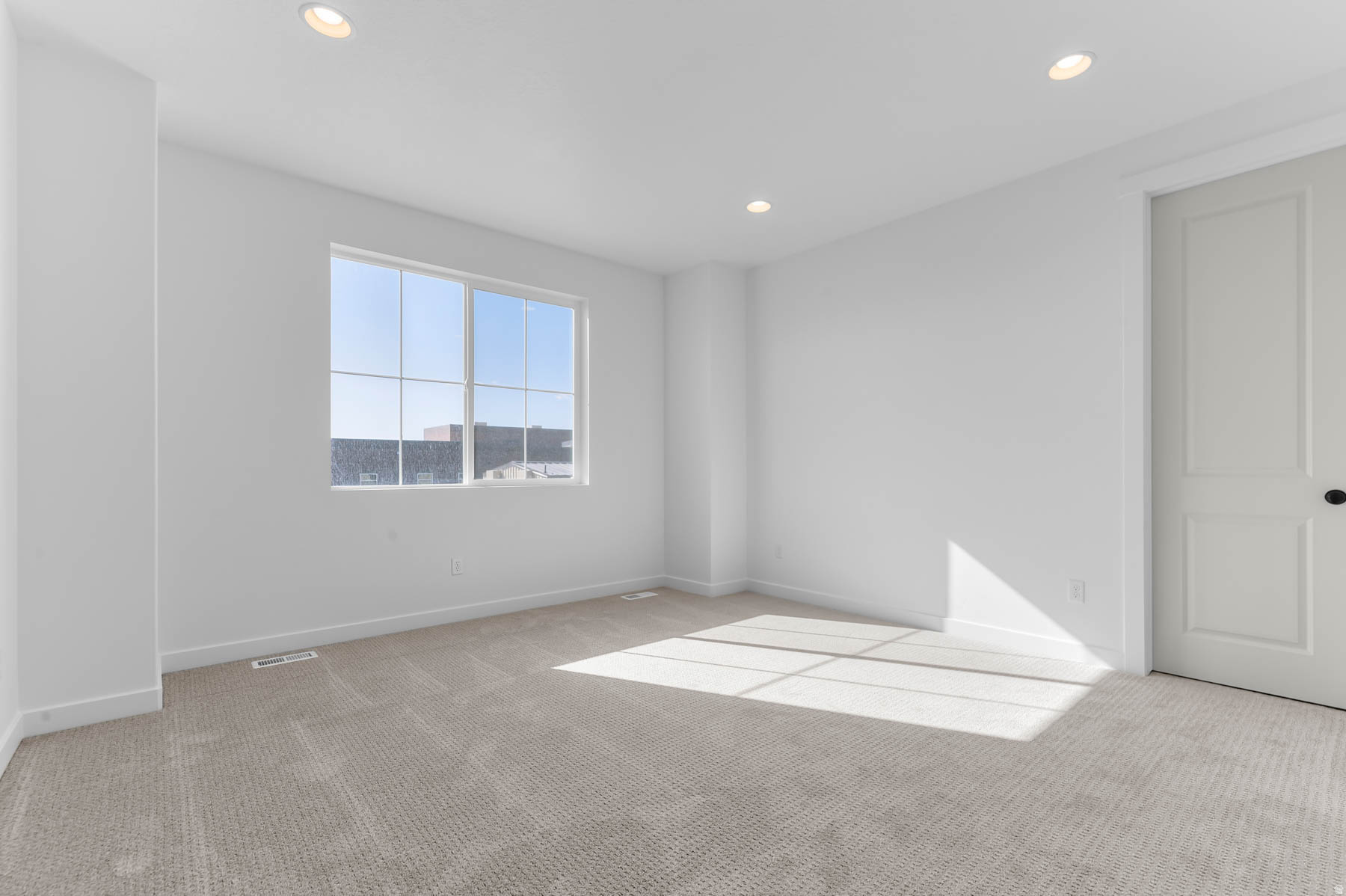 OVERLAND COLLECTION V2 267 - Residential