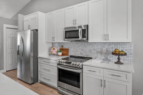 Tiny photo for 984 N 400 W #B, American Fork, UT 84003 (MLS # 2150271)