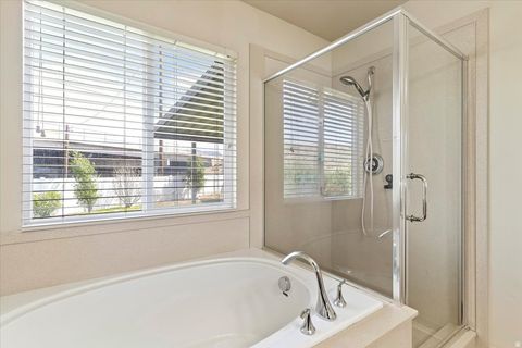 Tiny photo for 949 E CHRIS CIR, Clearfield, UT 84015 (MLS # 2151344)