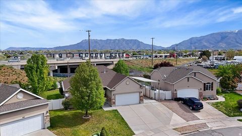 Tiny photo for 949 E CHRIS CIR, Clearfield, UT 84015 (MLS # 2151344)