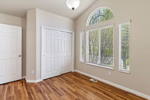 Tiny photo for 949 E CHRIS CIR, Clearfield, UT 84015 (MLS # 2151344)