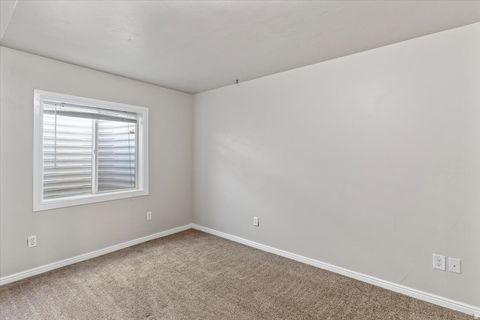 Tiny photo for 949 E CHRIS CIR, Clearfield, UT 84015 (MLS # 2151344)