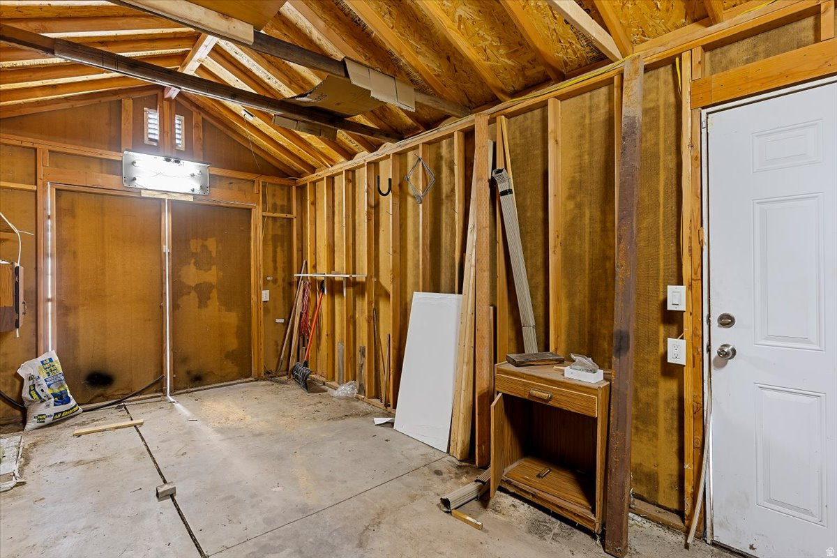 CHELEMES FARMS - Residential