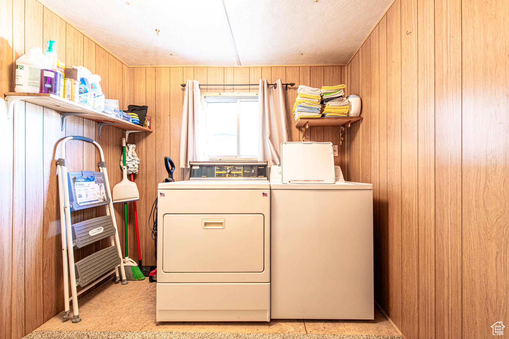 PLEASANT VIEW MHE - Residential