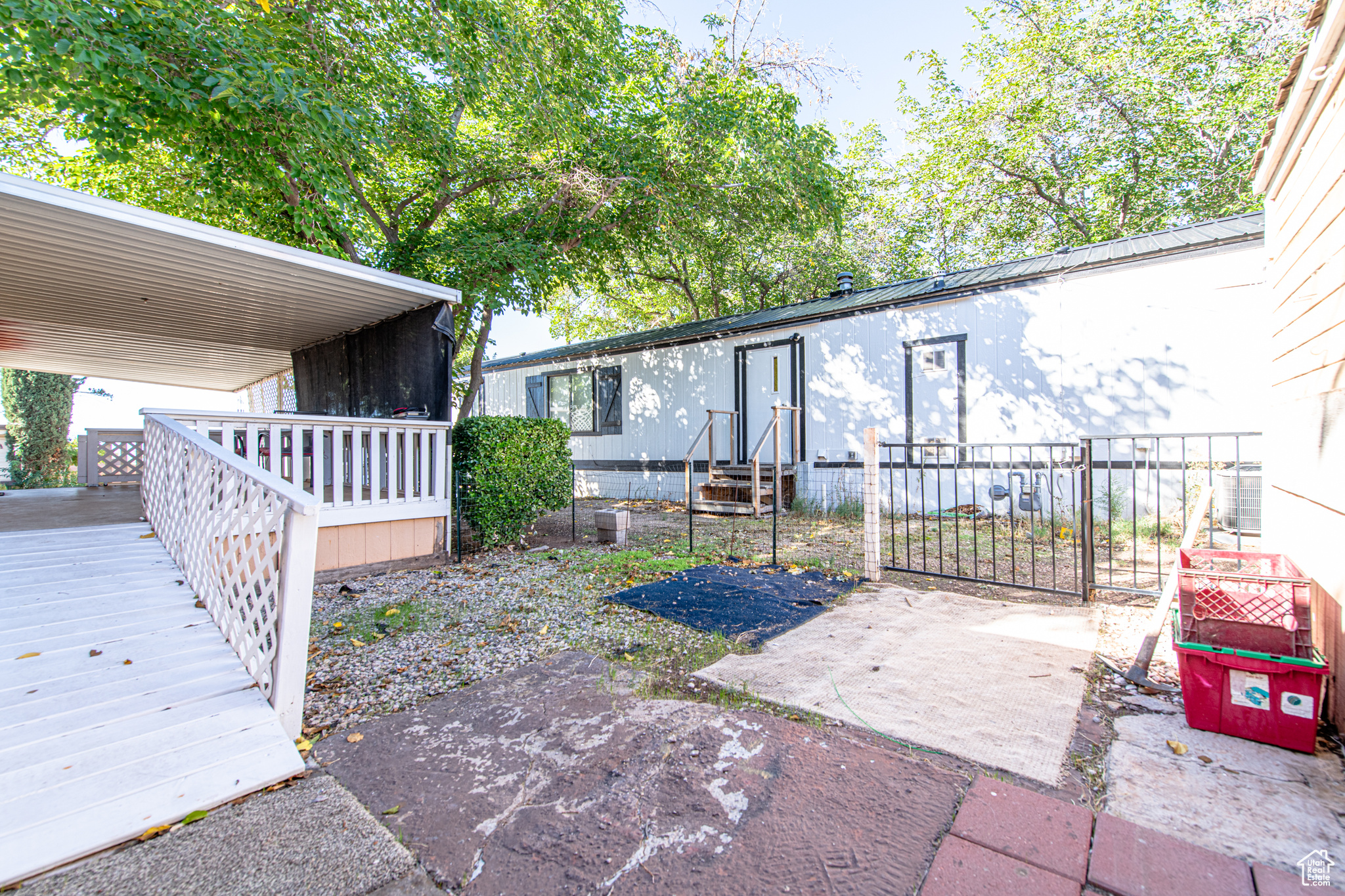 PLEASANT VIEW MHE - Residential