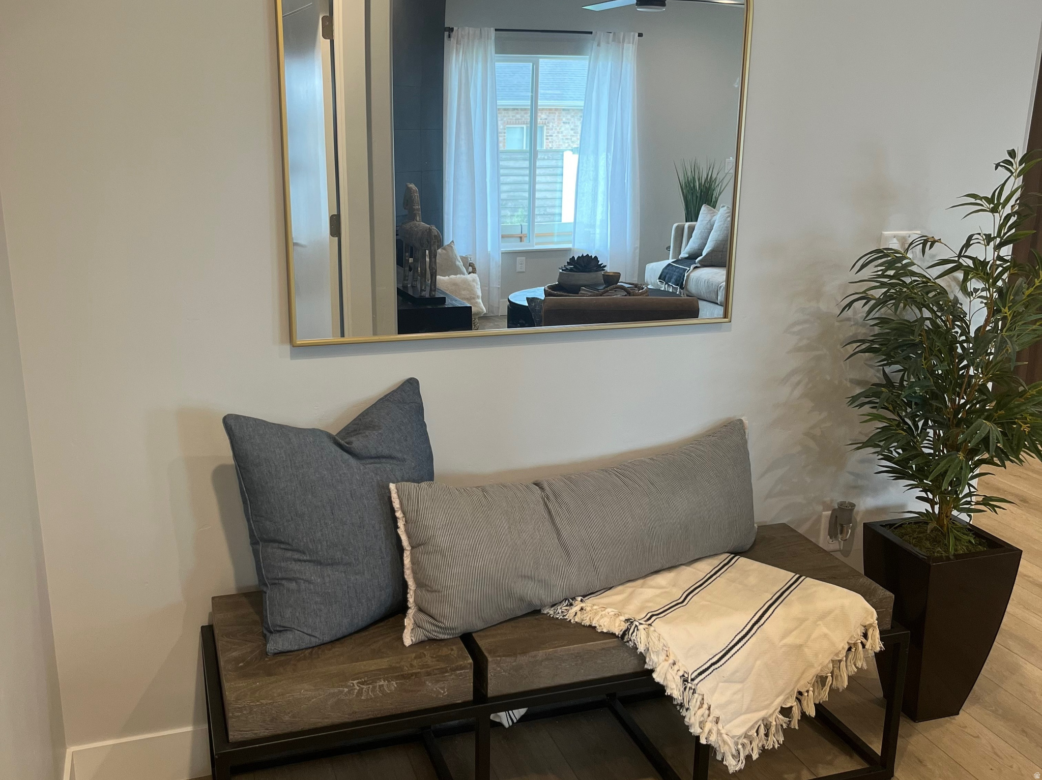 SADIE'S GLENN - Residential