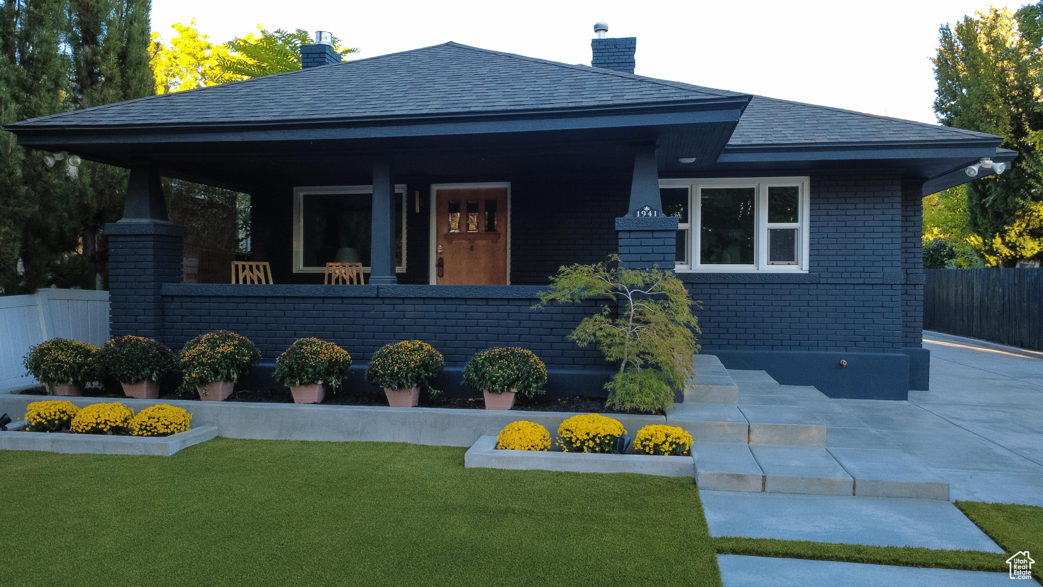 FIVE ACRE - Residential