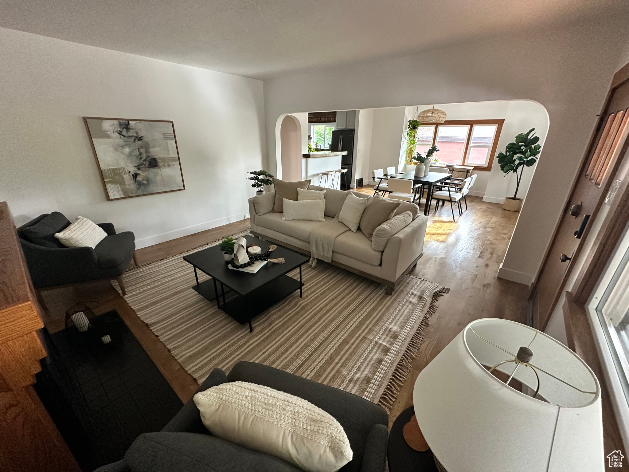 FIVE ACRE - Residential