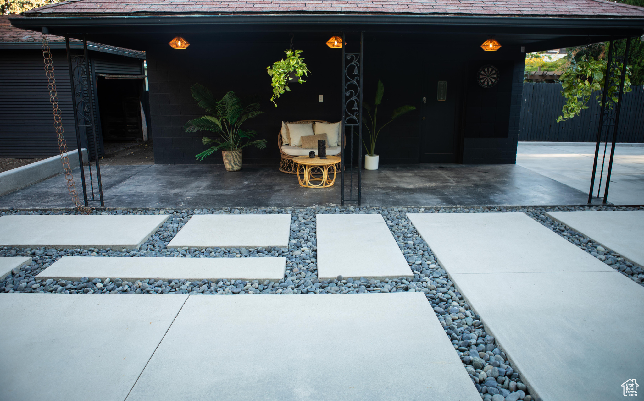 FIVE ACRE - Residential