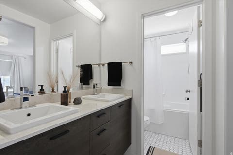 Tiny photo for 1578 E MAPLE WAY, Layton, UT 84040 (MLS # 2177827)