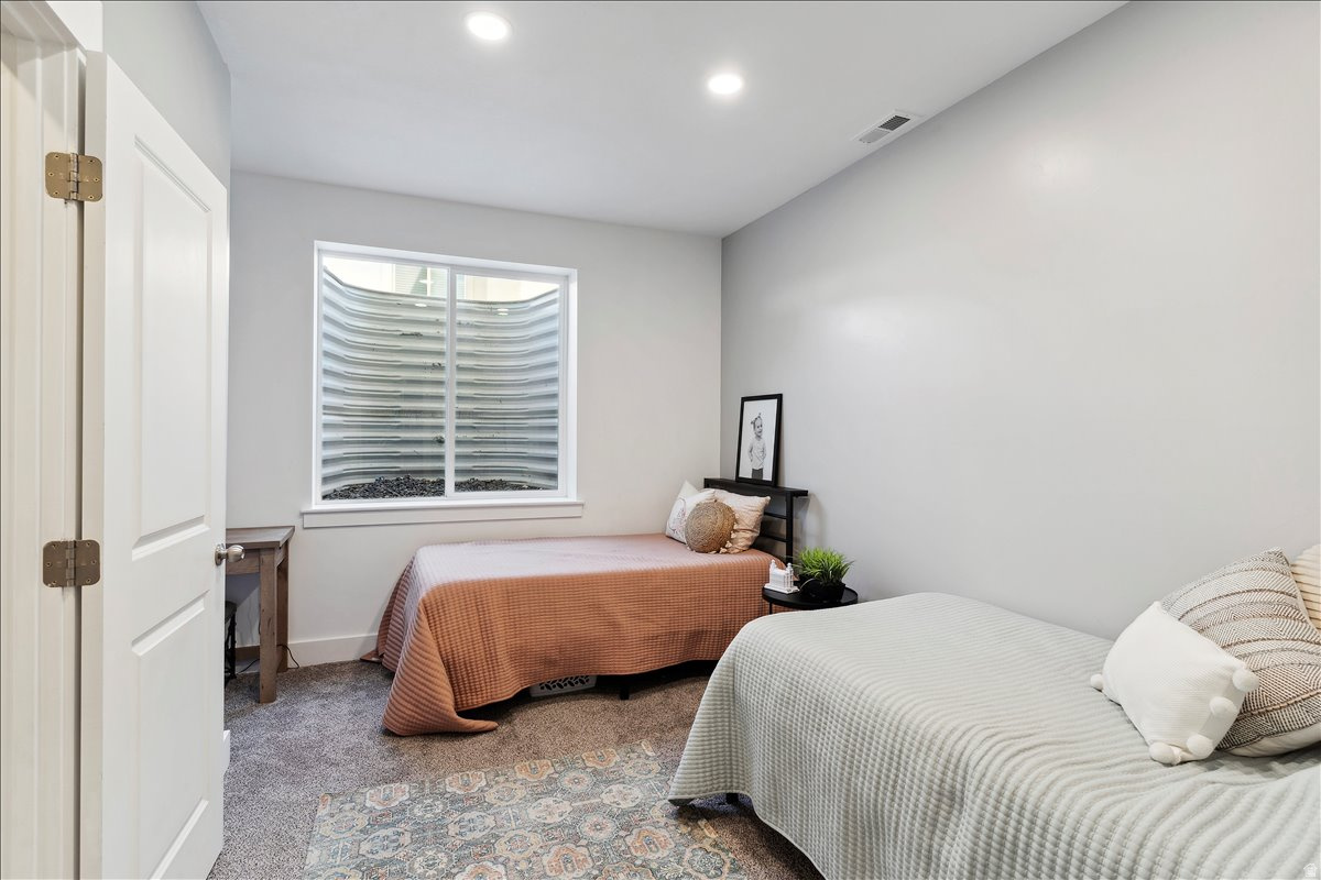 THE VILLAGE AT FOX MEADOWS - Residential