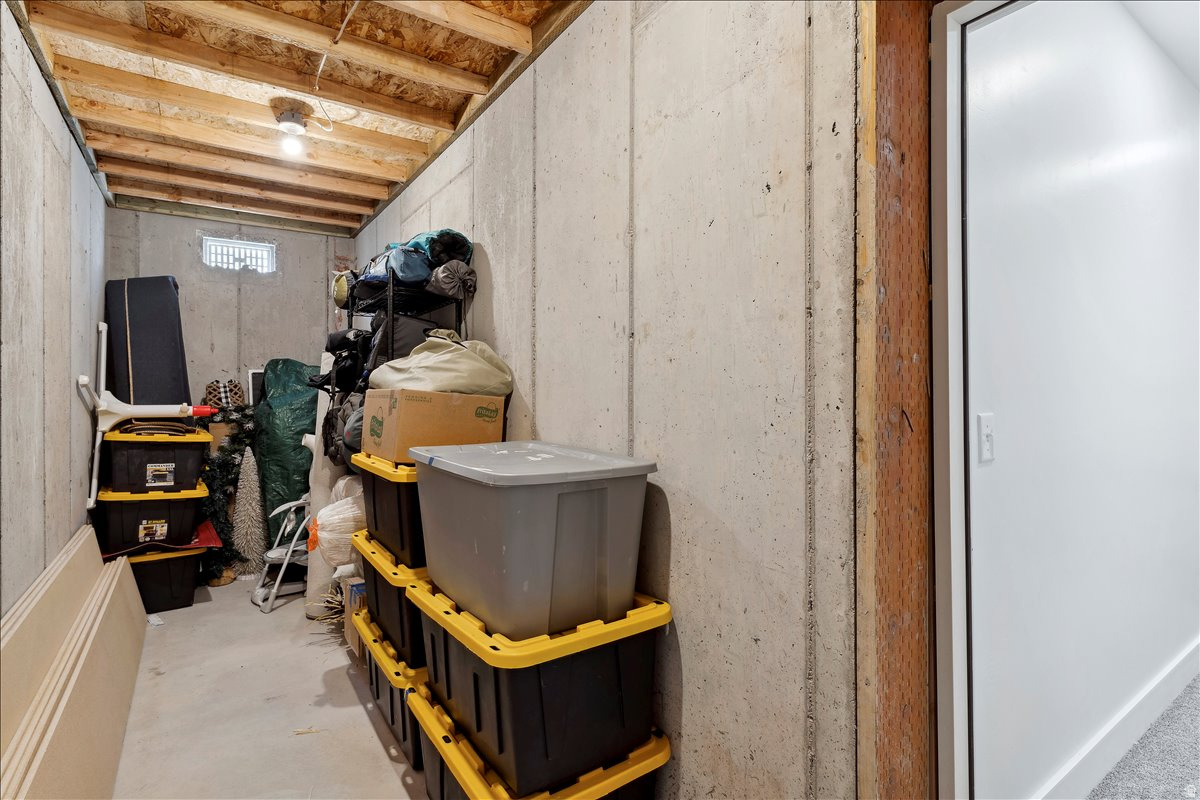 THE VILLAGE AT FOX MEADOWS - Residential