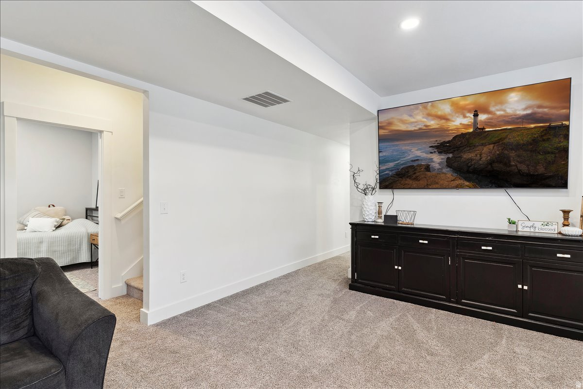 THE VILLAGE AT FOX MEADOWS - Residential