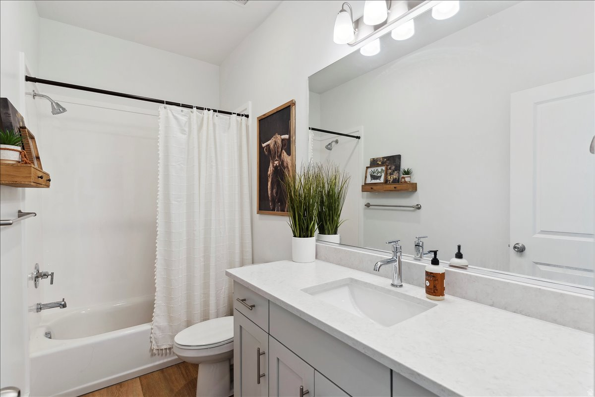 THE VILLAGE AT FOX MEADOWS - Residential