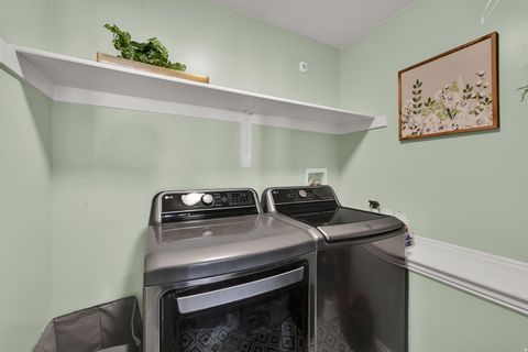 Tiny photo for 922 W 1420 N, Clinton, UT 84015 (MLS # 2121420)