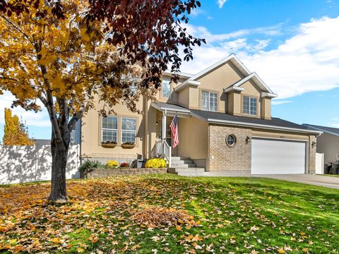 Tiny photo for 922 W 1420 N, Clinton, UT 84015 (MLS # 2121420)