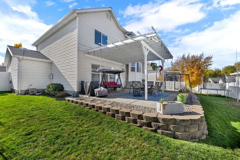 Tiny photo for 922 W 1420 N, Clinton, UT 84015 (MLS # 2121420)