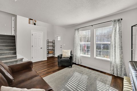 Tiny photo for 922 W 1420 N, Clinton, UT 84015 (MLS # 2121420)