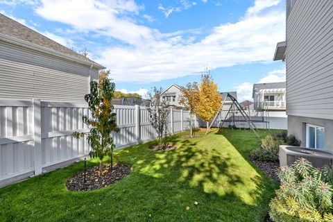 Tiny photo for 922 W 1420 N, Clinton, UT 84015 (MLS # 2121420)