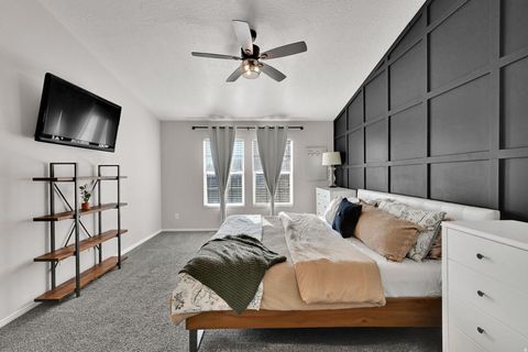 Tiny photo for 922 W 1420 N, Clinton, UT 84015 (MLS # 2121420)