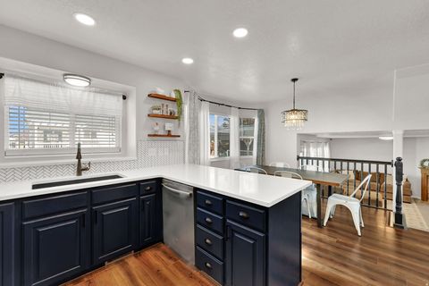 Tiny photo for 922 W 1420 N, Clinton, UT 84015 (MLS # 2121420)