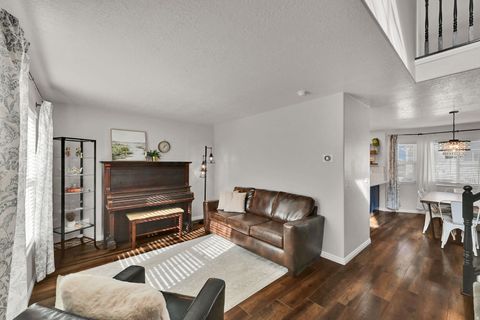 Tiny photo for 922 W 1420 N, Clinton, UT 84015 (MLS # 2121420)
