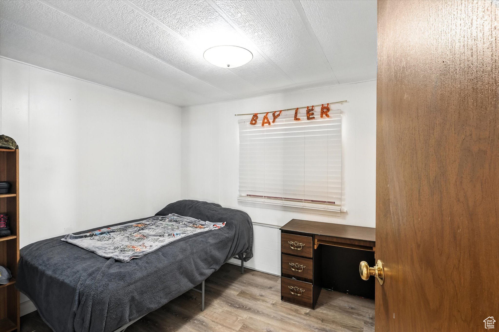 PALATIAL LIVING - Residential