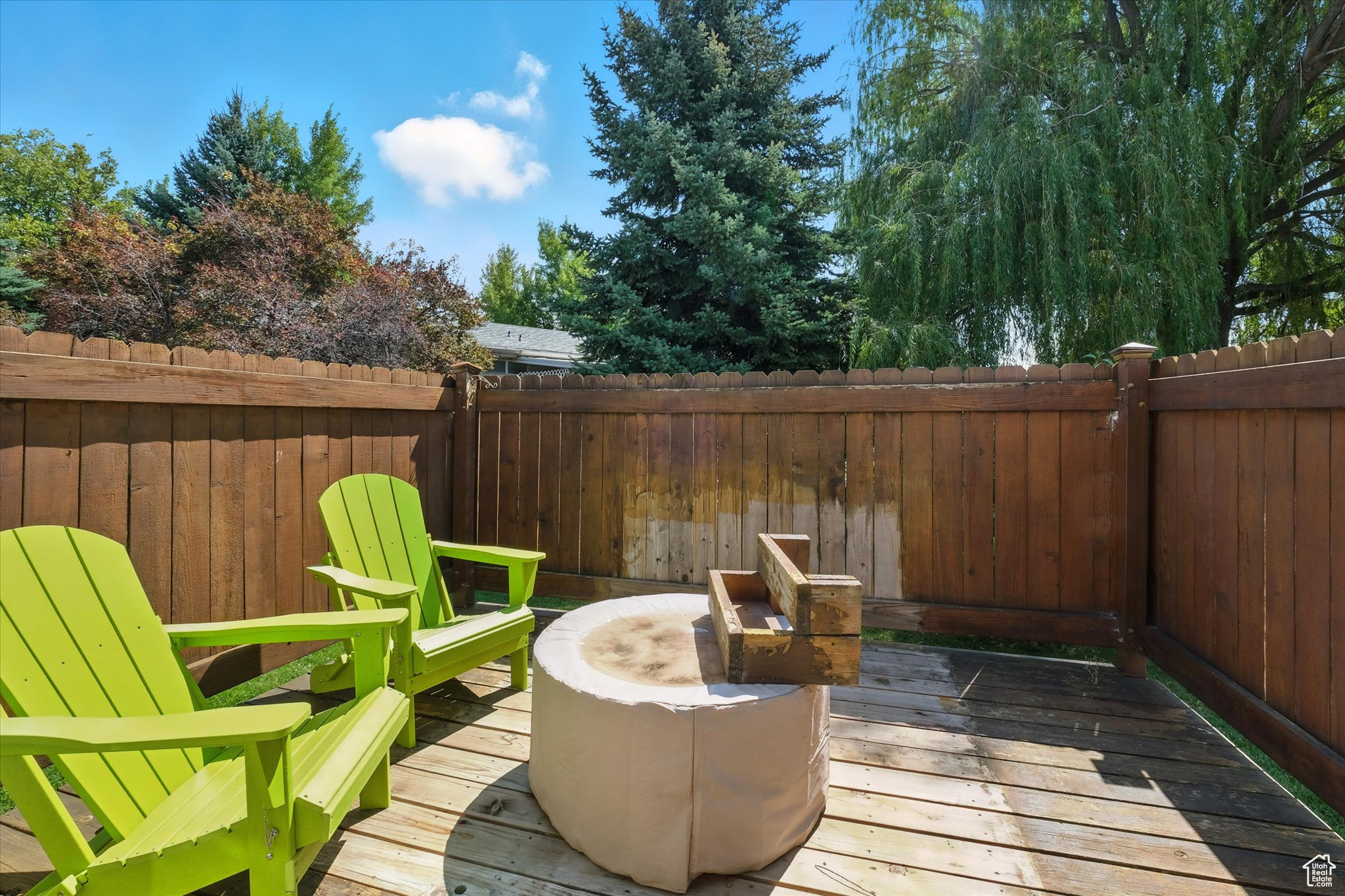 PALATIAL LIVING - Residential