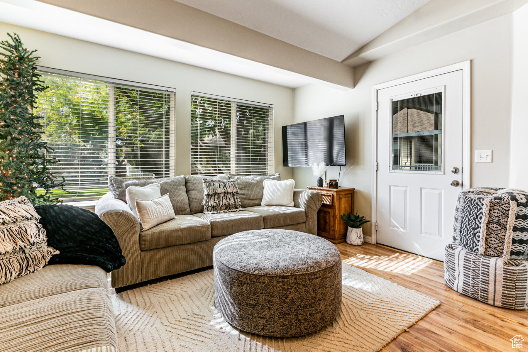 CALL MEADOWS - Residential