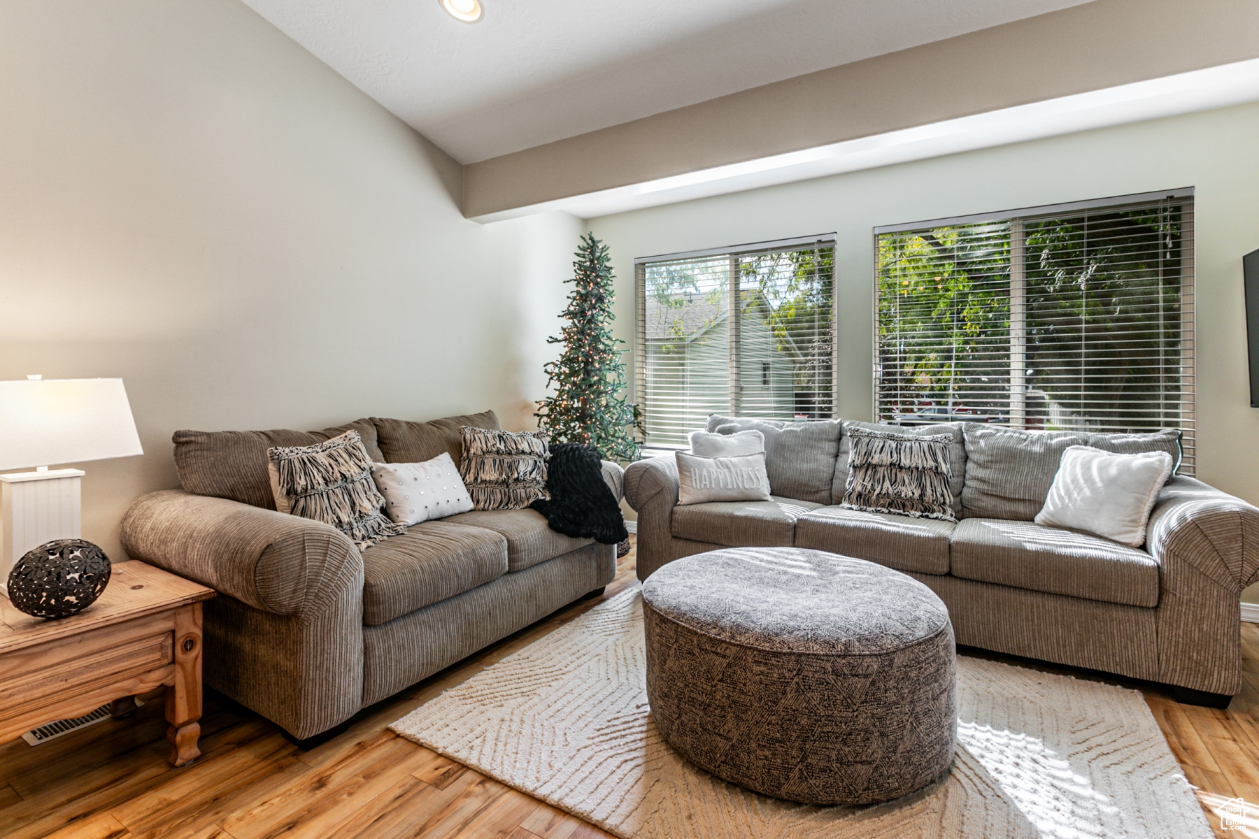 CALL MEADOWS - Residential