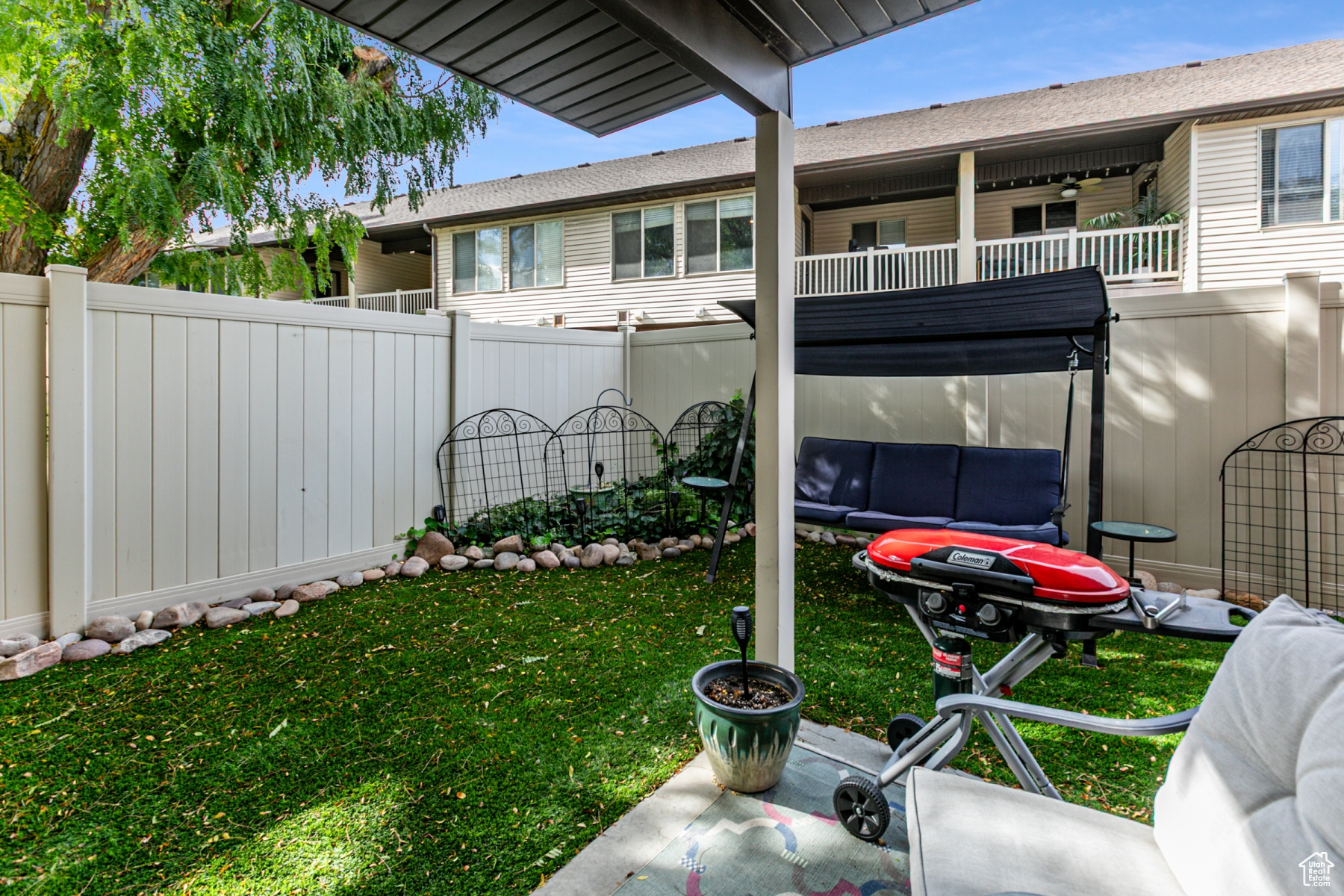 CALL MEADOWS - Residential