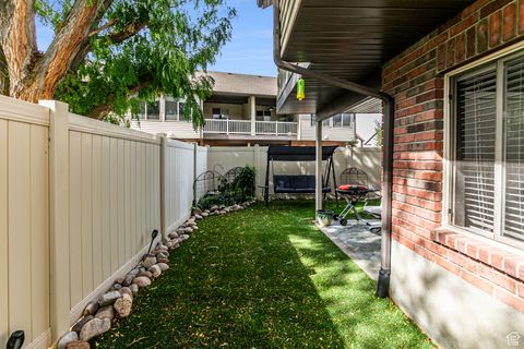 Tiny photo for 239 W LYMAN LN, Bountiful, UT 84010 (MLS # 2117872)