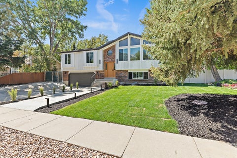 Tiny photo for 10074 S KALINDA DR E, Sandy, UT 84092 (MLS # 2184699)