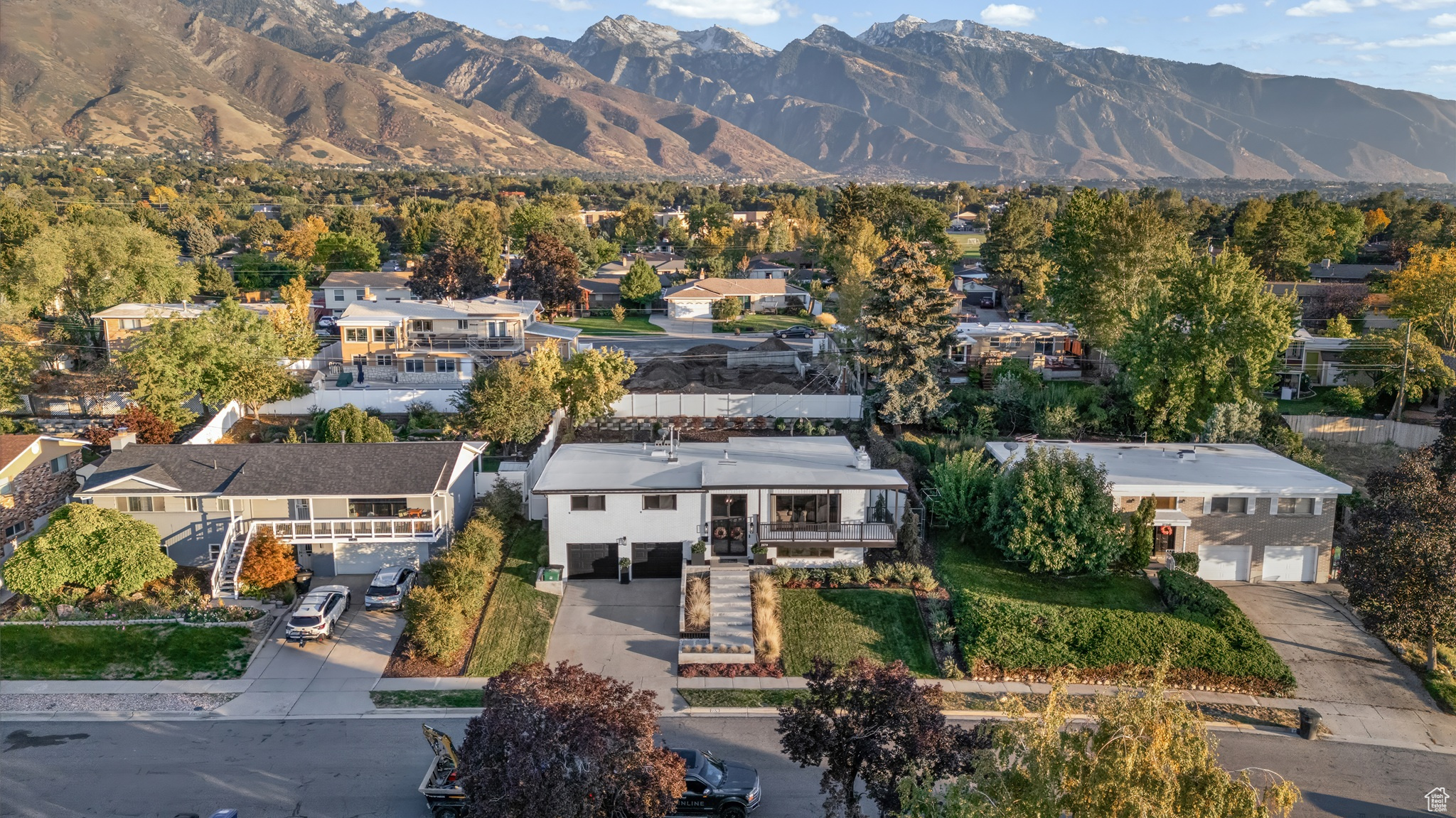 RIVIERA HEIGHTS - Residential