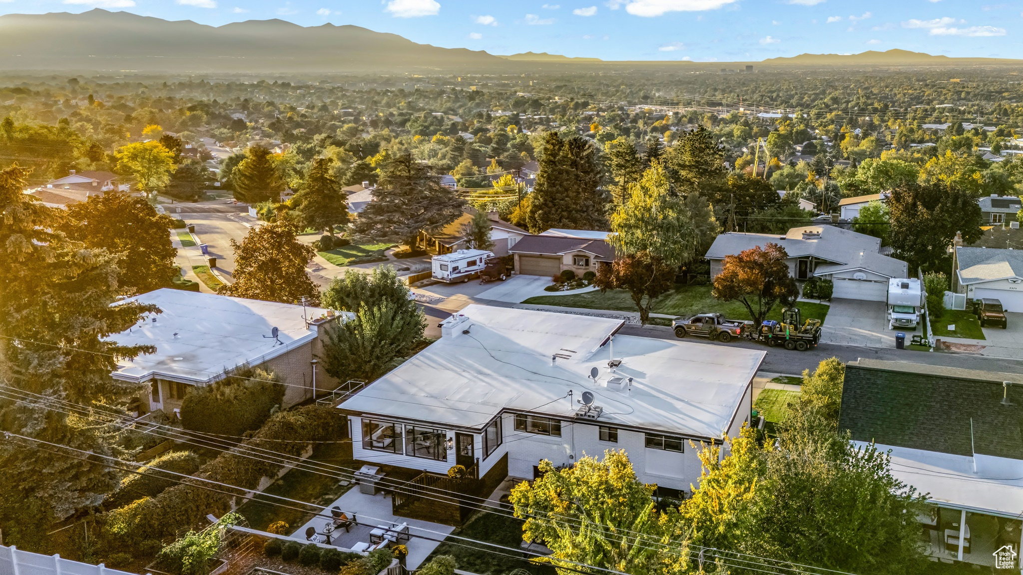 RIVIERA HEIGHTS - Residential