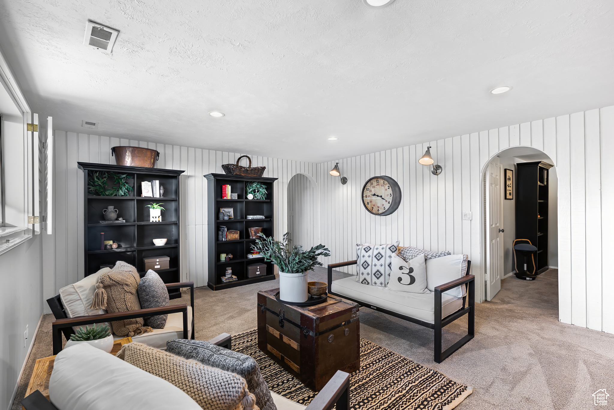 RIVIERA HEIGHTS - Residential
