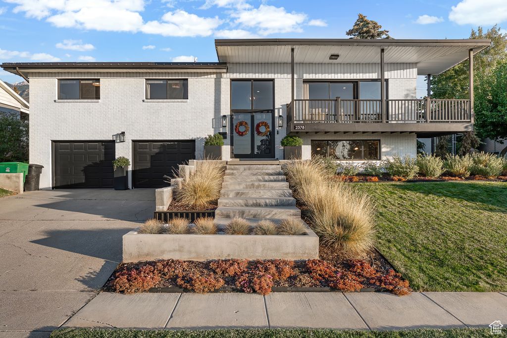 Photo of 2378 E CAMINO WAY, Cottonwood Heights, UT 84121 (MLS # 2116391)