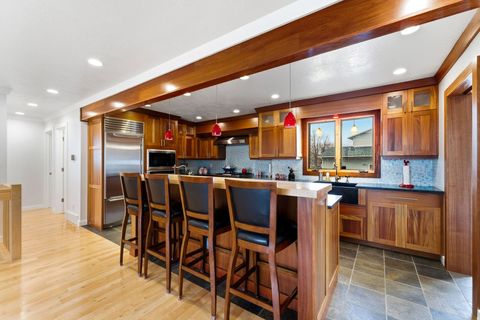 Tiny photo for 645 S 1350 E, Fruit Heights, UT 84037 (MLS # 2139510)