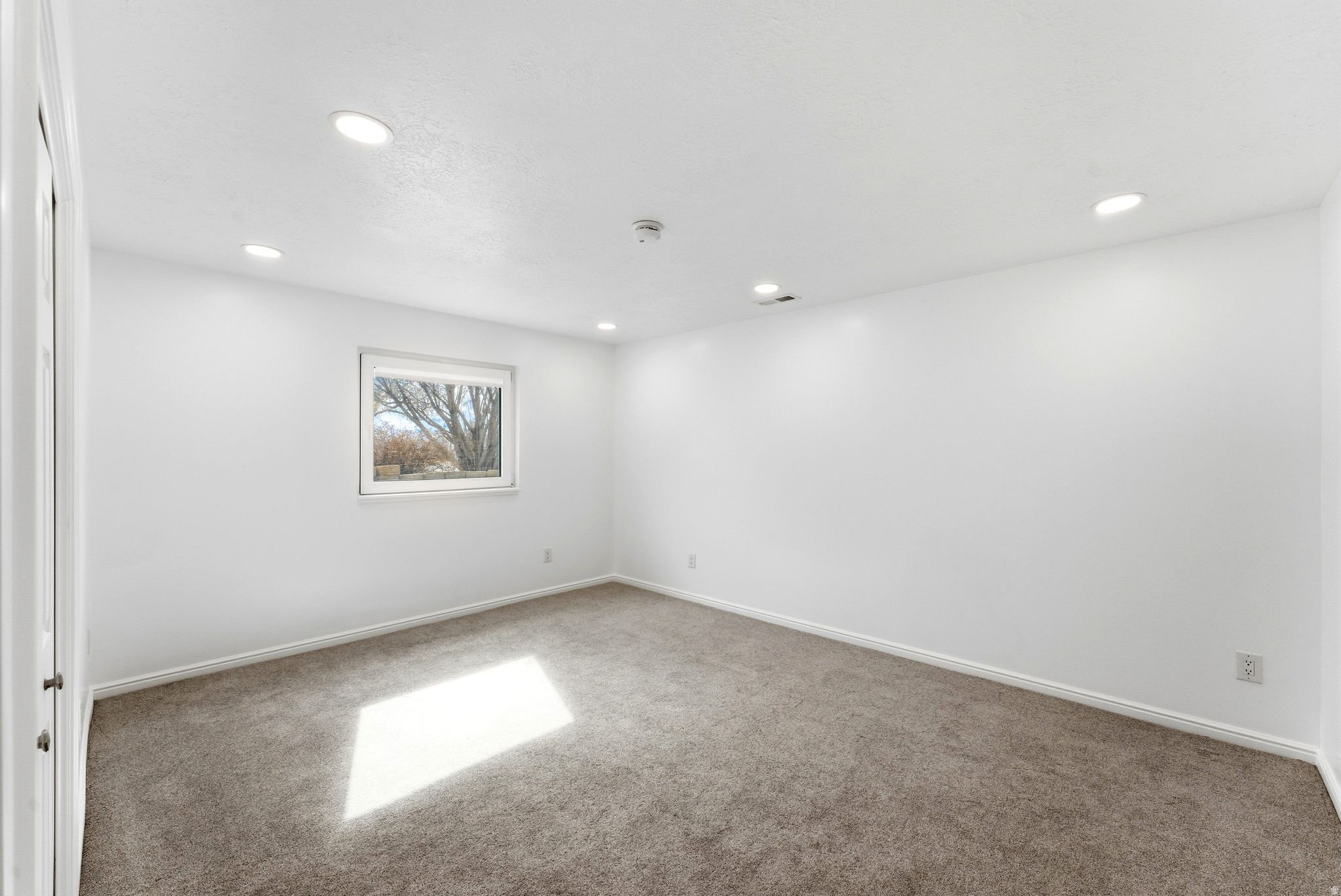 PILLY GREEN - Residential