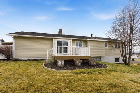 Tiny photo for 645 S 1350 E, Fruit Heights, UT 84037 (MLS # 2139510)