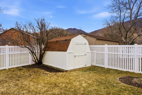 Tiny photo for 645 S 1350 E, Fruit Heights, UT 84037 (MLS # 2139510)
